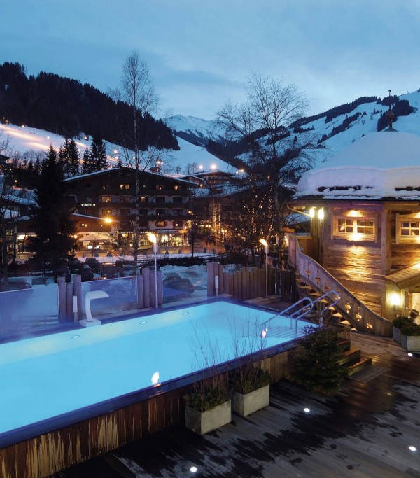 Außenpool und Sauna