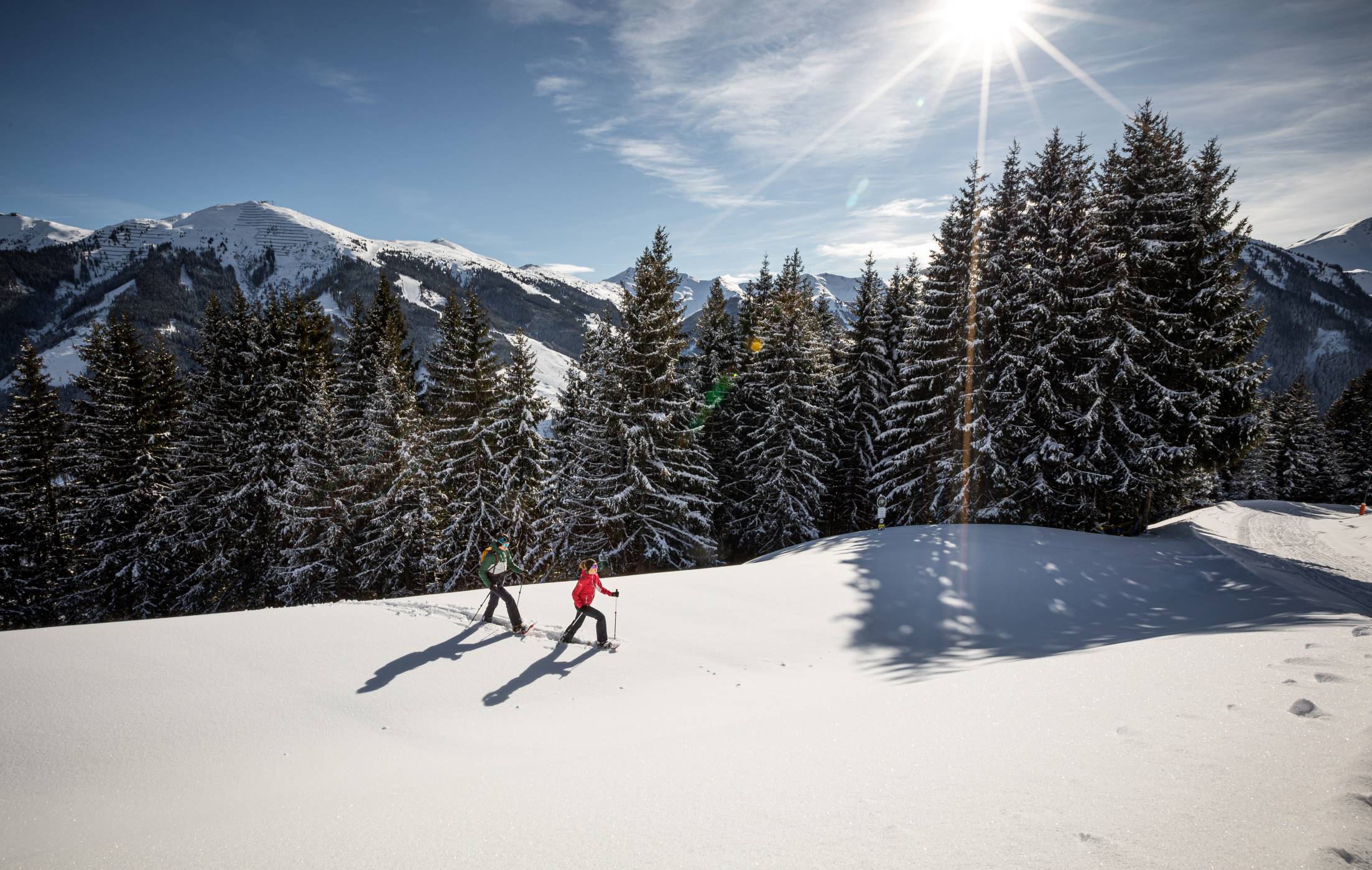 Winterwanderung in Saalbach Hinterglemm © saalbach.com, Mirja Geh